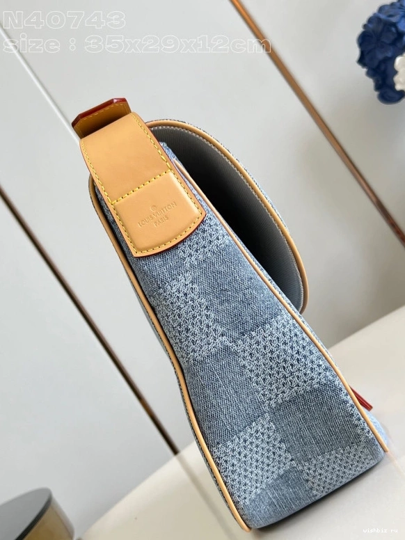 WIS Messenger VUITTON Montsouris MM LOUIS 0826